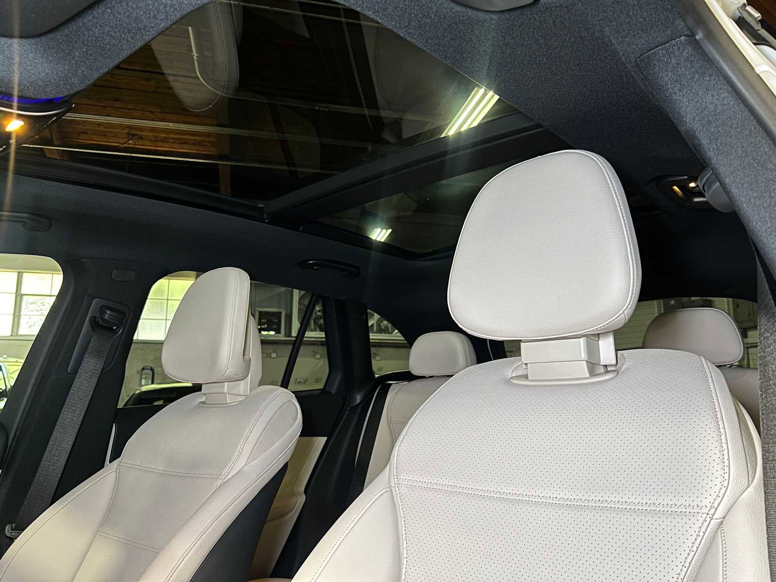 New 2025 Mercedes-Benz GLC 300 4MATIC image 21