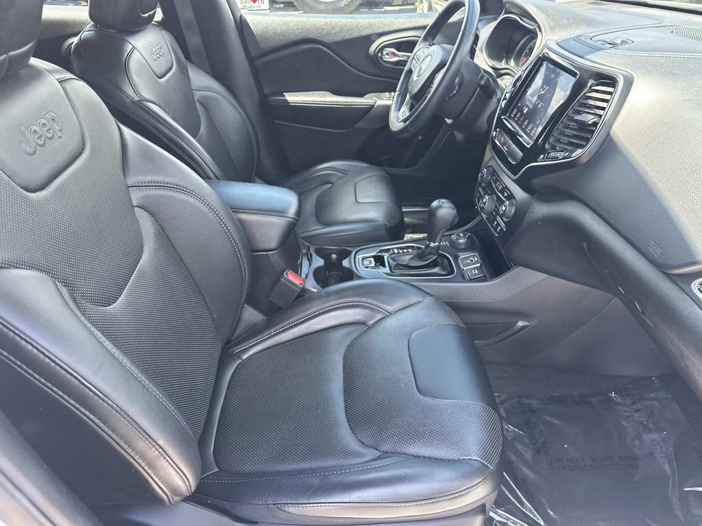 Used 2019 Jeep Cherokee Limited AWD/4WD image 13