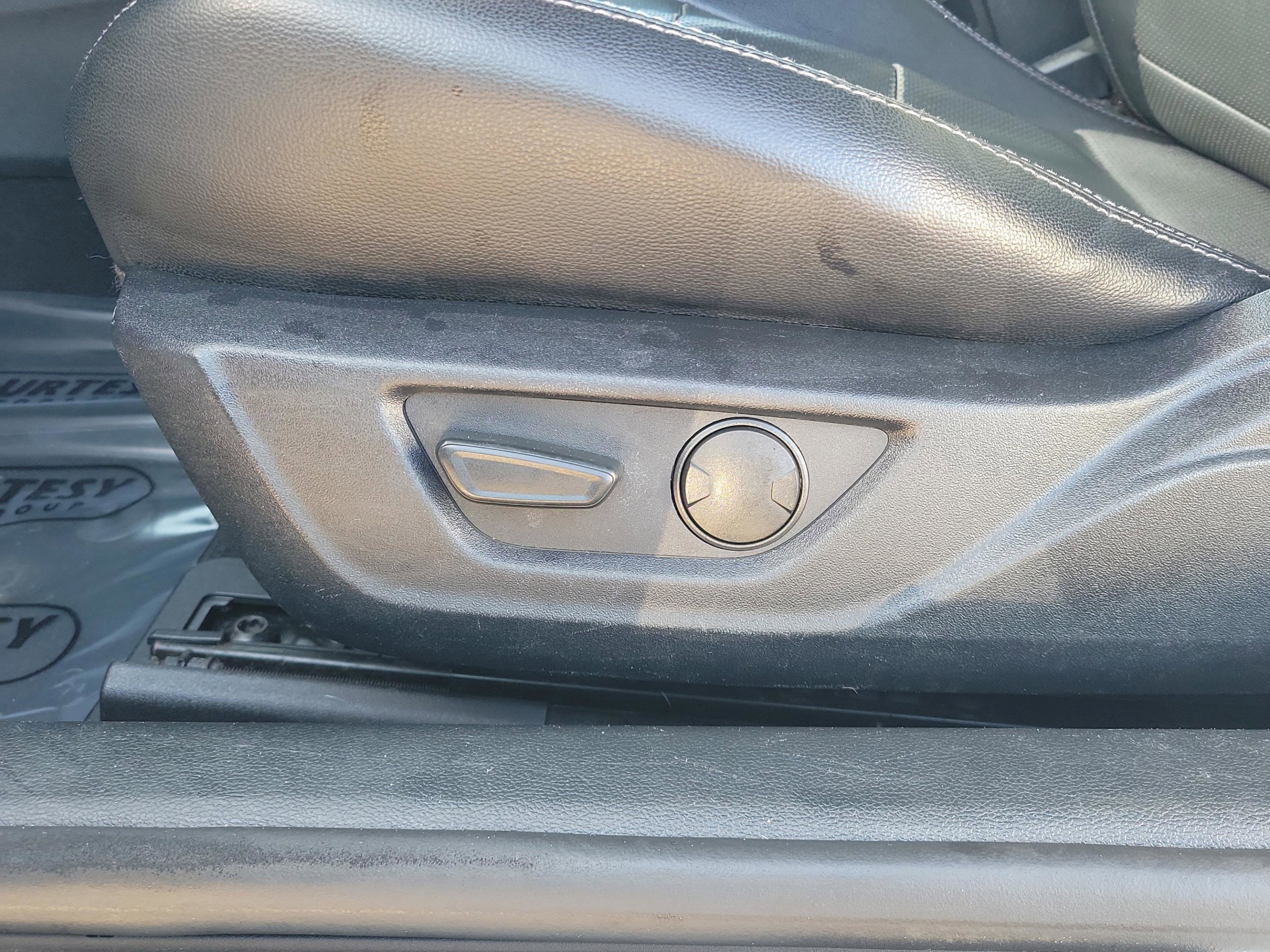 Used 2020 Ford Mustang Premium image 11