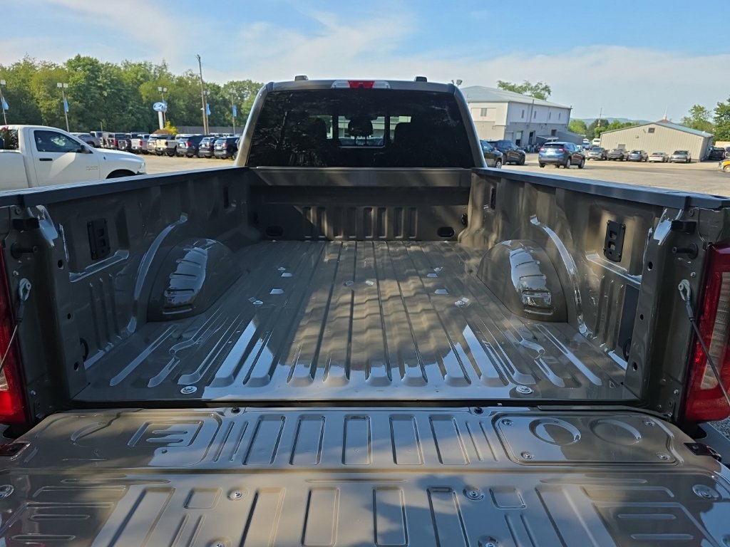 New 2027 Ford F350 XLT w/ XLT Premium Package AWD/4WD image 11