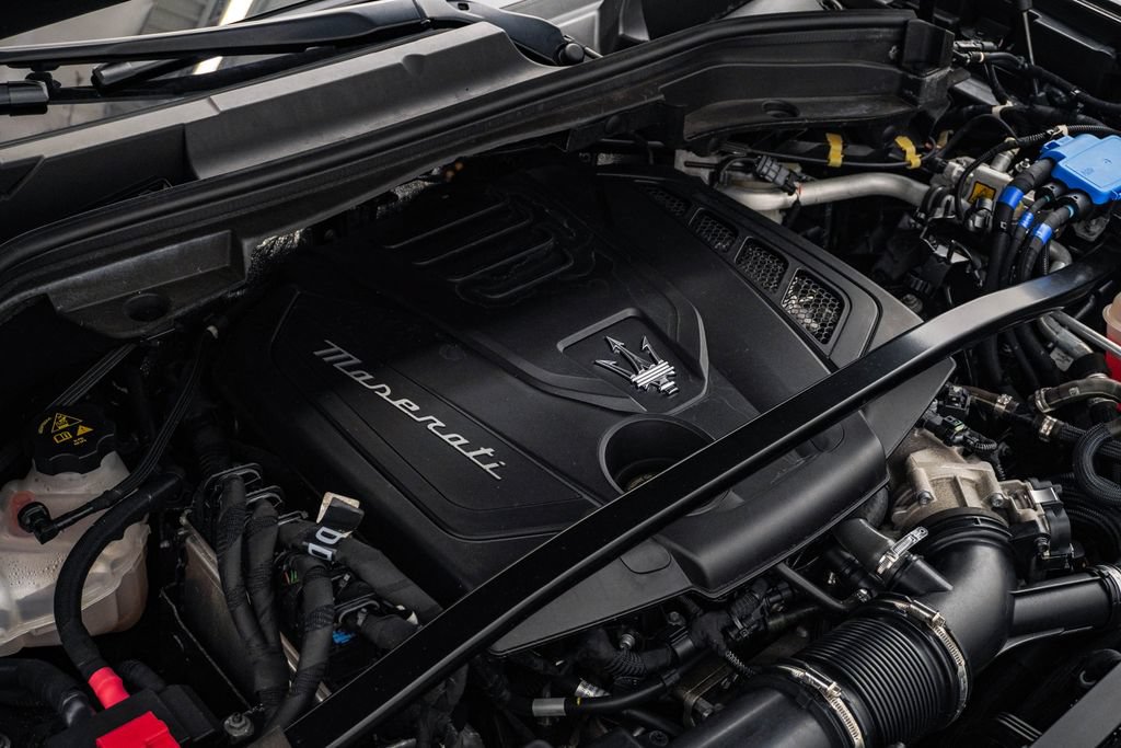Certified 2023 Maserati Grecale Modena AWD/4WD image 28