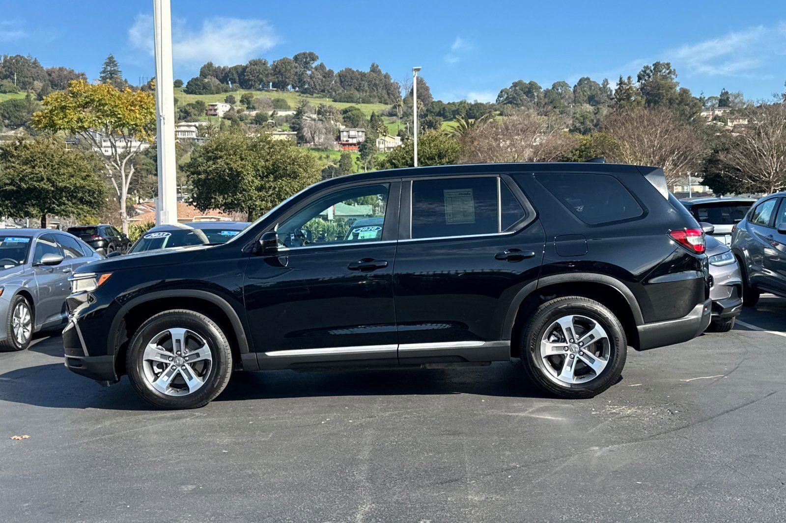 Certified 2025 Honda Pilot EX-L image 6