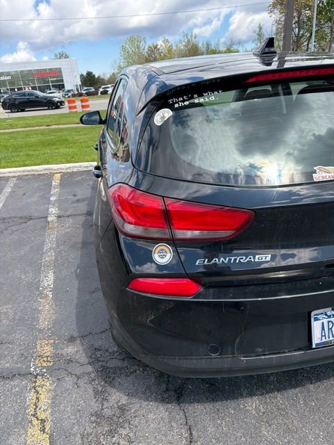 Used 2018 Hyundai Elantra GT FWD image 12