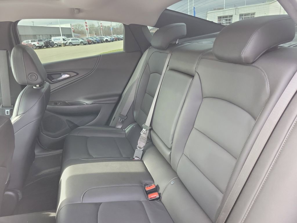 Used 2024 Chevrolet Malibu LT w/ Midnight Edition image 31