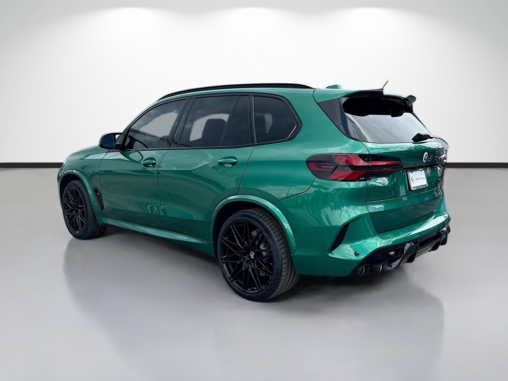 Used 2024 BMW X5 M Competition w/ Executive Package AWD/4WD image 5