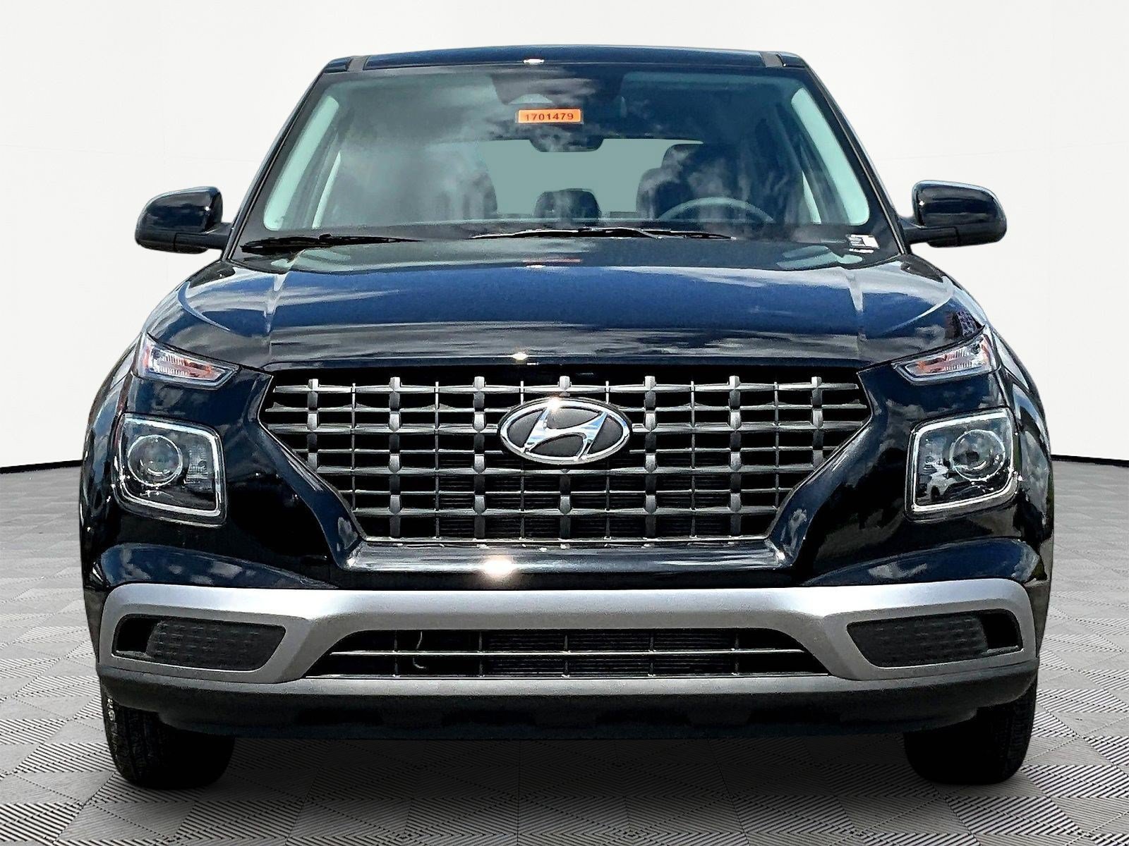 New 2026 Hyundai Venue SE FWD image 2