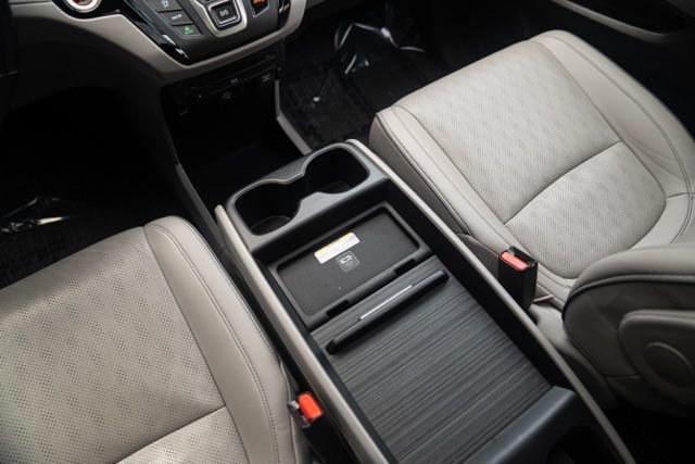 Used 2023 Honda Odyssey Elite image 48