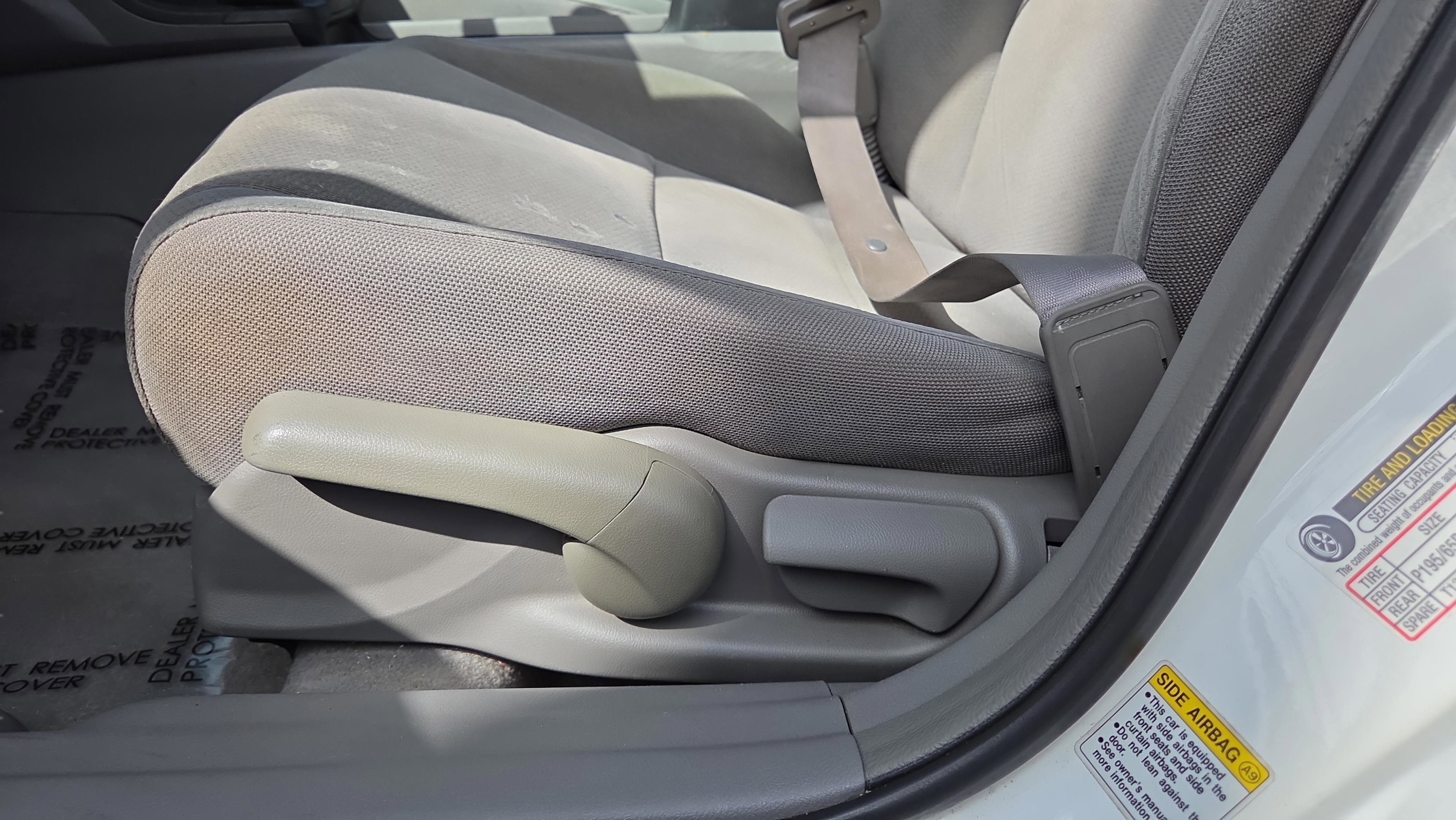 Used 2009 Honda Civic DX-VP image 9