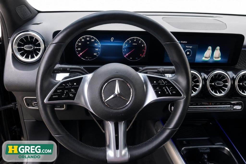 Used 2024 Mercedes-Benz GLB 250 image 13