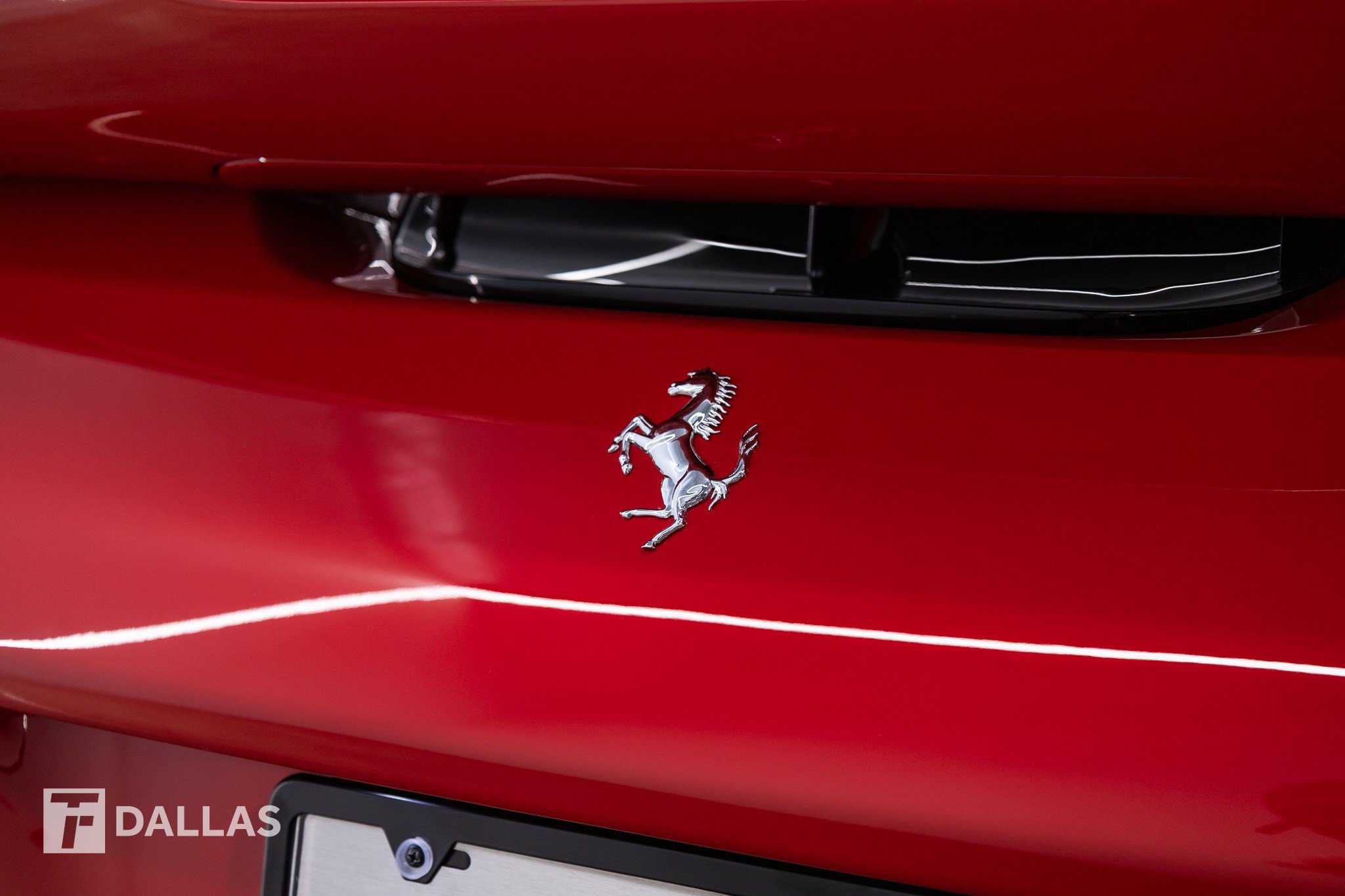 Used 2022 Ferrari F8 Tributo RWD image 15