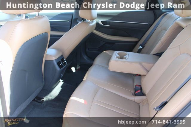 Used 2022 Hyundai Sonata Limited w/ Winter Weather Package image 21