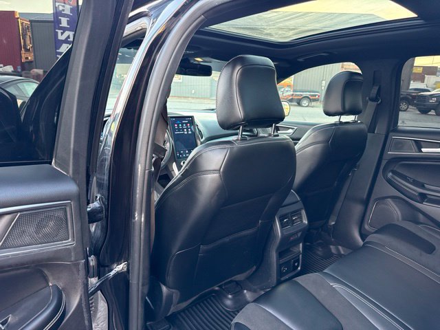 Used 2021 Ford Edge ST w/ Equipment Group 401A AWD/4WD image 32