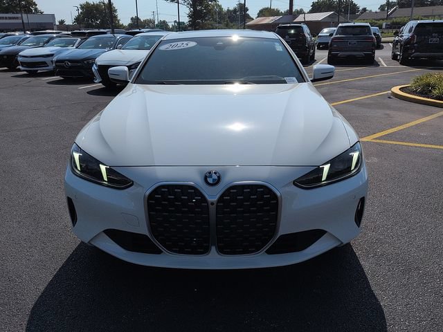 Used 2025 BMW 430i xDrive Coupe w/ Premium Package AWD/4WD image 2