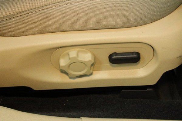 Used 2017 Ford Taurus SE image 10