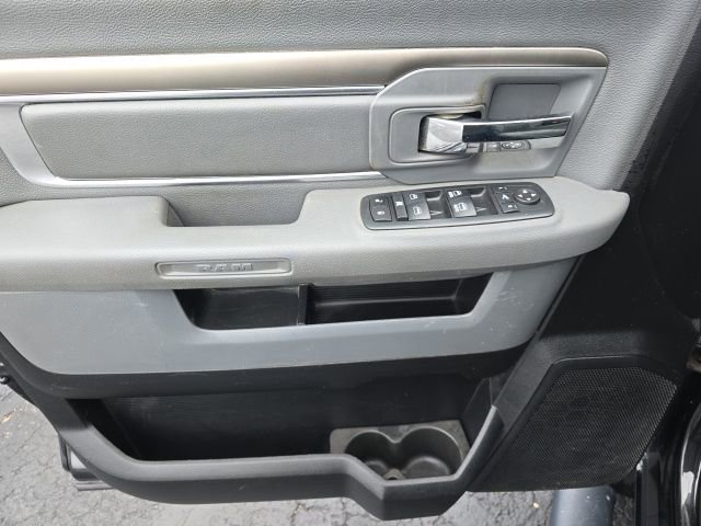 Used 2017 RAM 2500 SLT w/ Black Appearance Group image 9