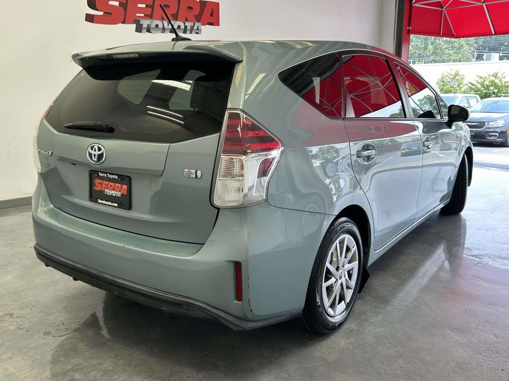 Used 2016 Toyota Prius V Four FWD image 3