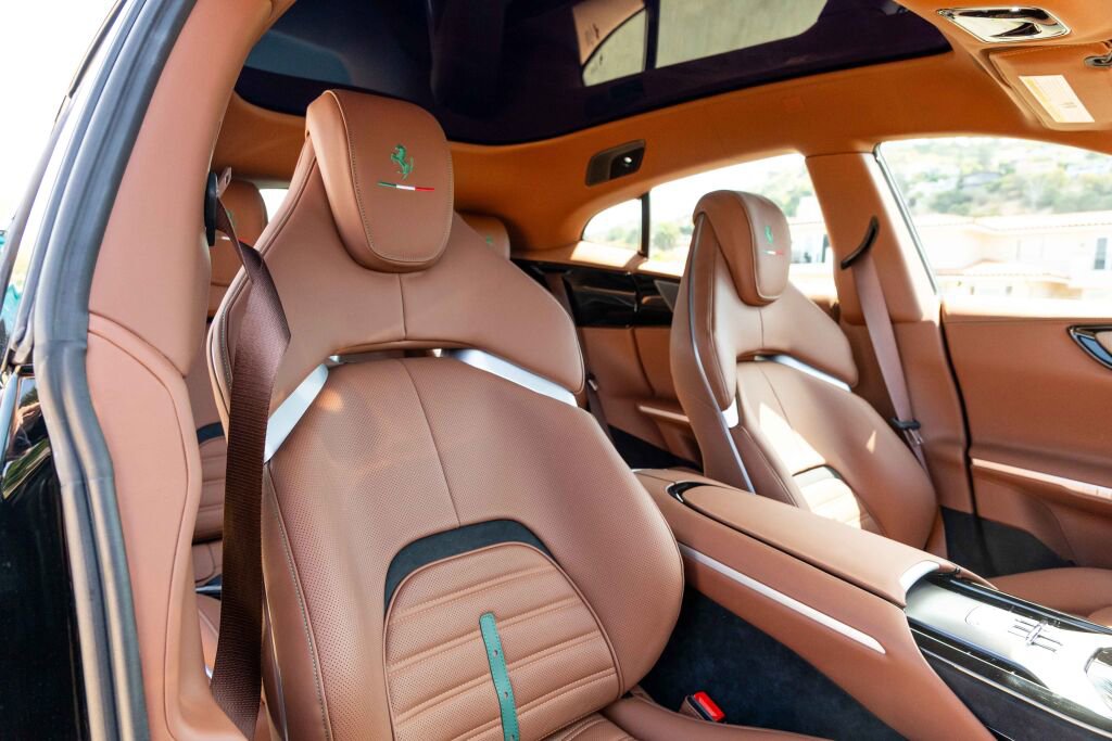 Certified 2024 Ferrari Purosangue image 36