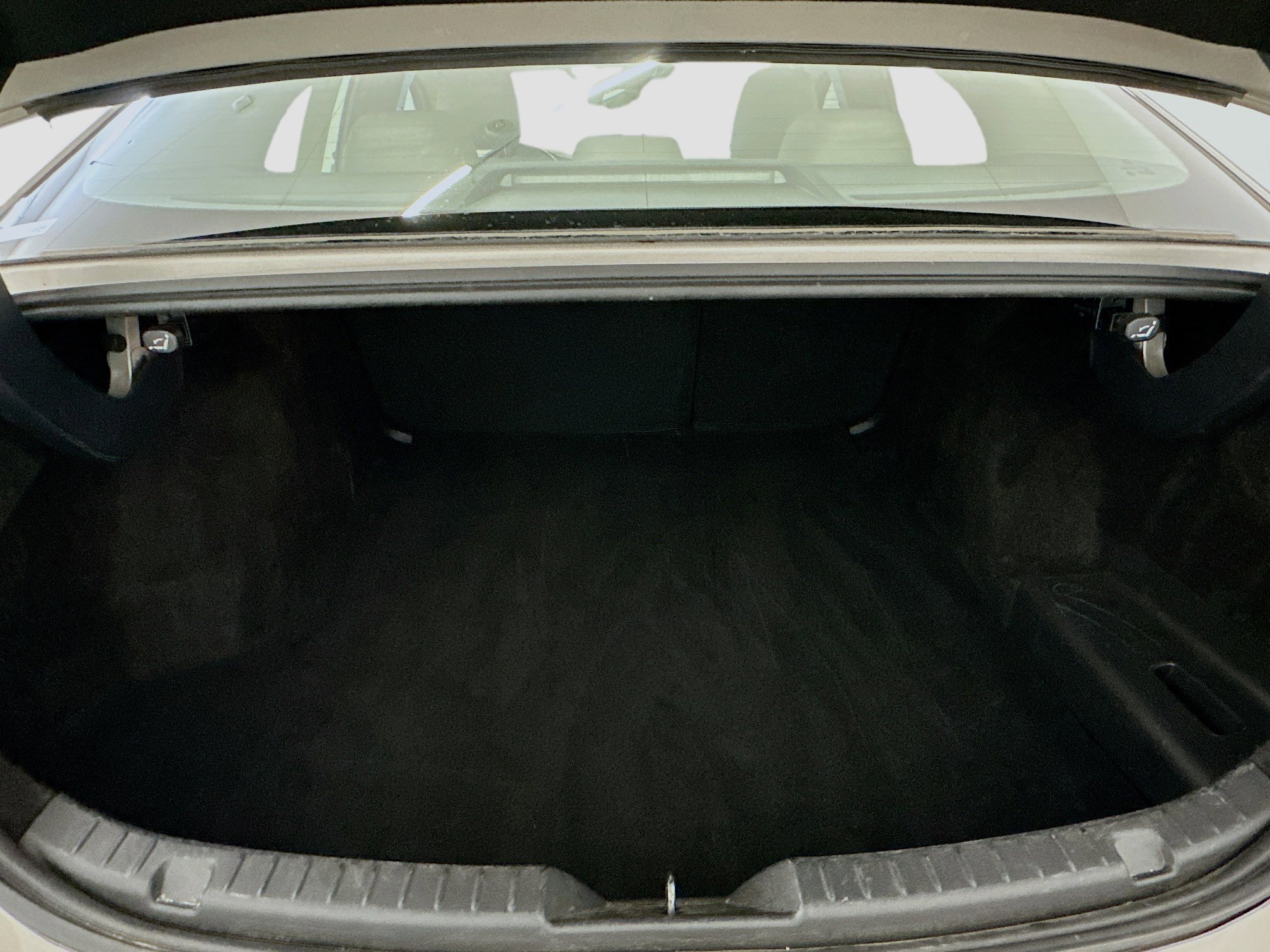 Used 2025 MAZDA MAZDA3 s image 31