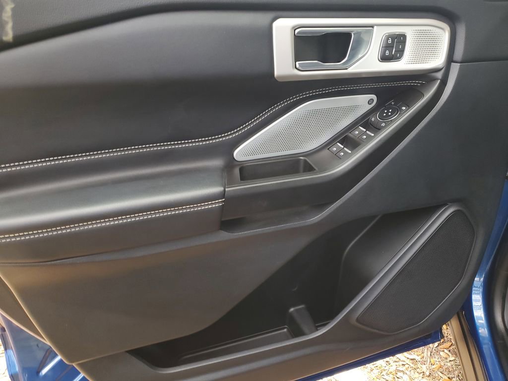 Used 2020 Ford Explorer ST w/ ST Street Pack image 18