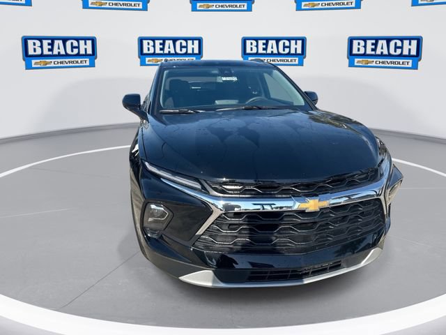 New 2026 Chevrolet Blazer LT w/ Convenience Package FWD image 3