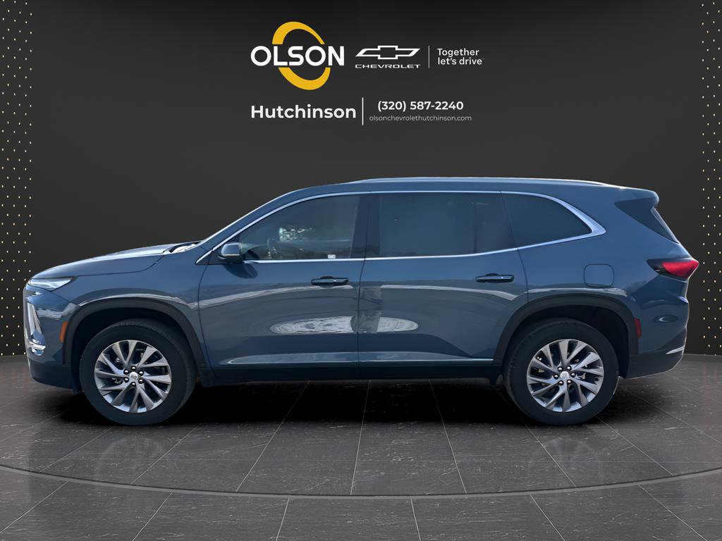 Used 2025 Buick Enclave Preferred FWD image 2