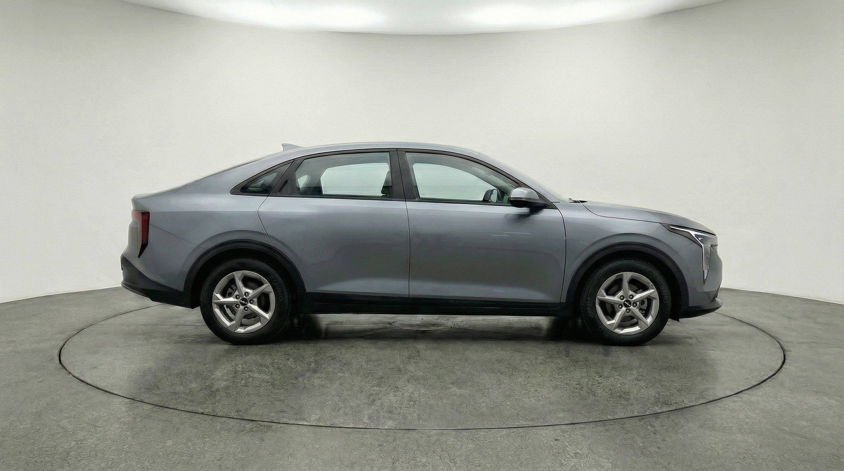 Used 2025 Kia K4 LXS image 11