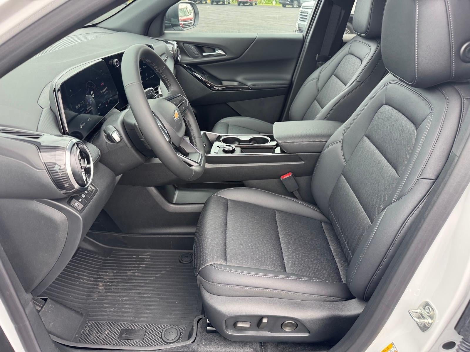 New 2027 Chevrolet Equinox LT w/ Convenience Package II AWD/4WD image 4