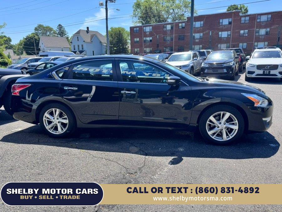 Used 2015 Nissan Altima 2.5 SV w/ Convenience Package FWD image 4