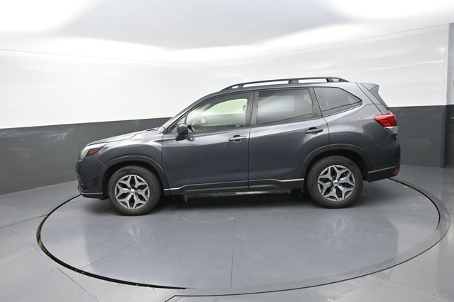 Used 2023 Subaru Forester Premium image 94