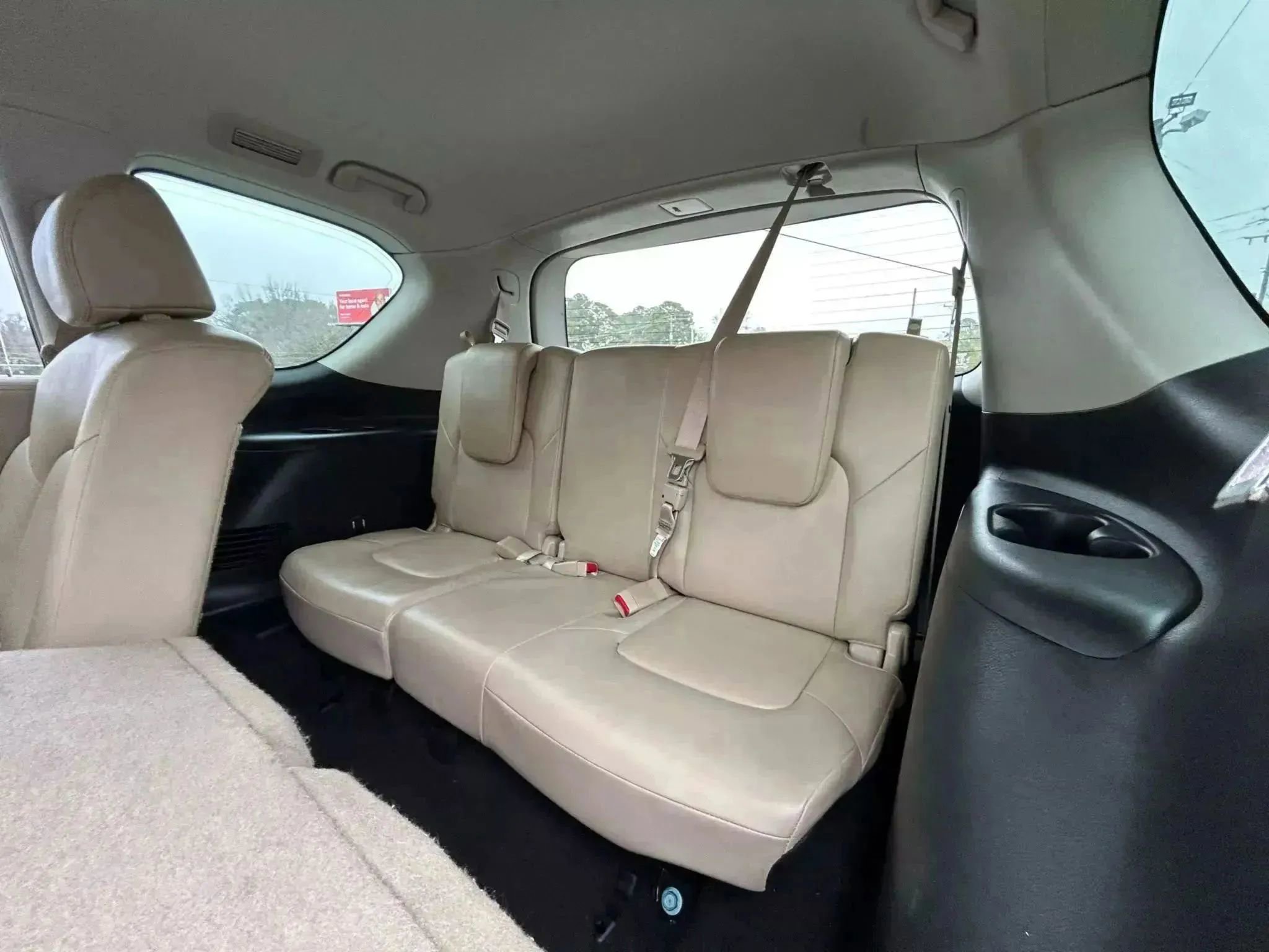 Used 2021 Nissan Armada SV w/ SV Appearance Package image 34