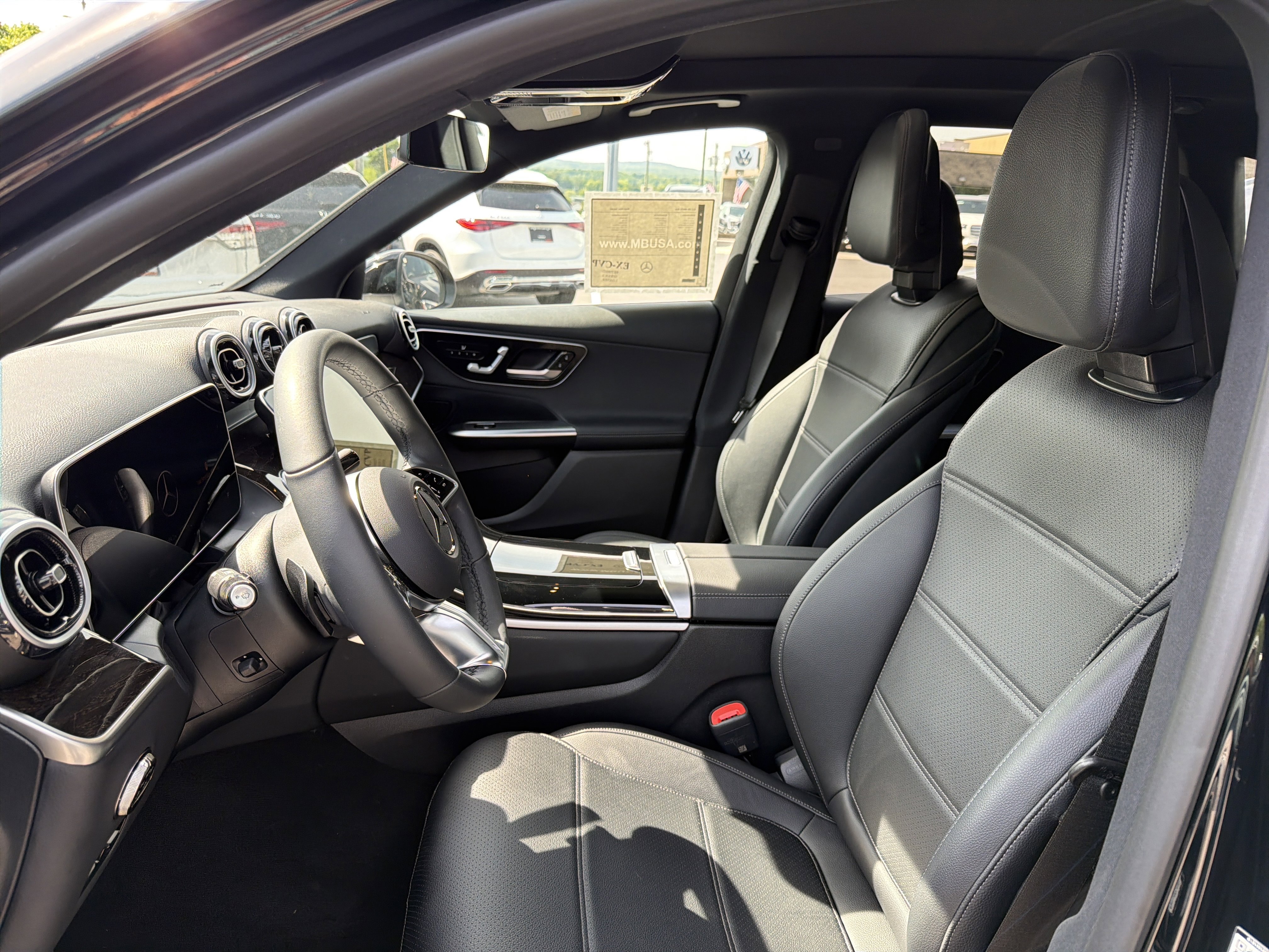 Used 2026 Mercedes-Benz GLC 300 4MATIC image 10