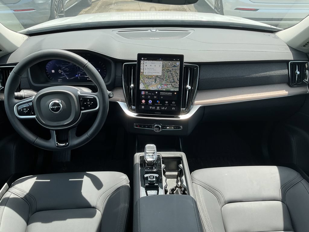 New 2026 Volvo XC90 B6 Plus w/ Protection Package AWD/4WD image 19