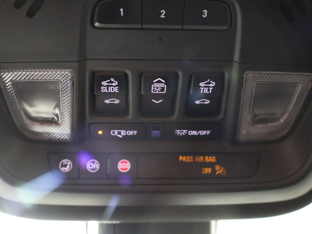 Used 2023 Chevrolet Traverse Premier AWD/4WD image 57