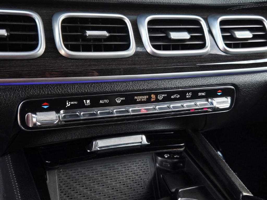 Used 2020 Mercedes-Benz GLS 450 4MATIC image 24