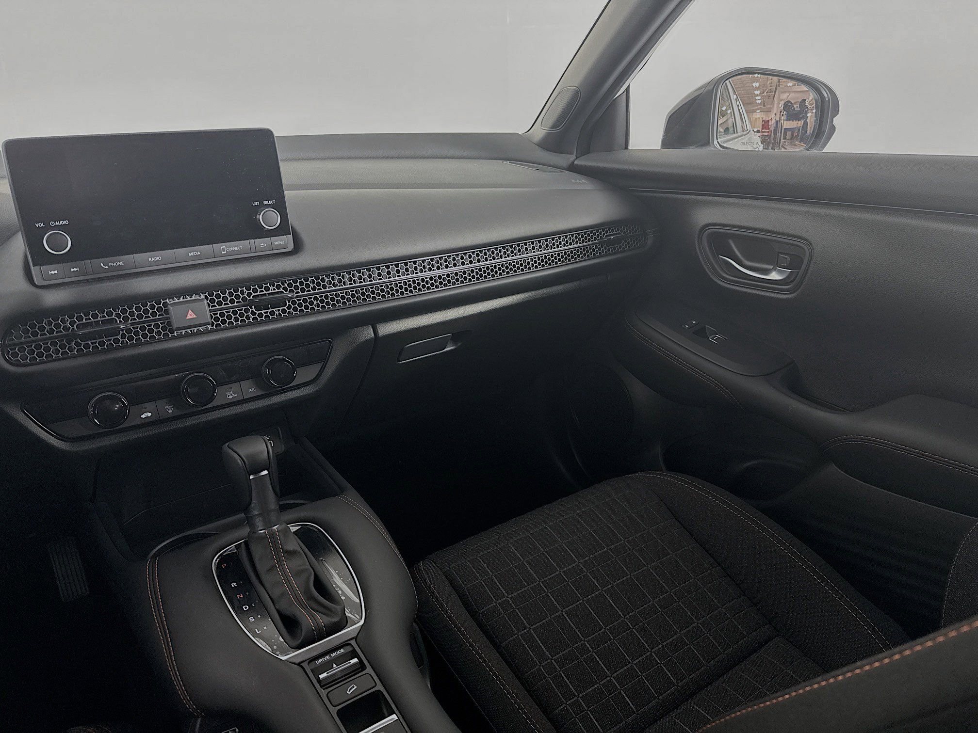 Certified 2025 Honda HR-V Sport image 22