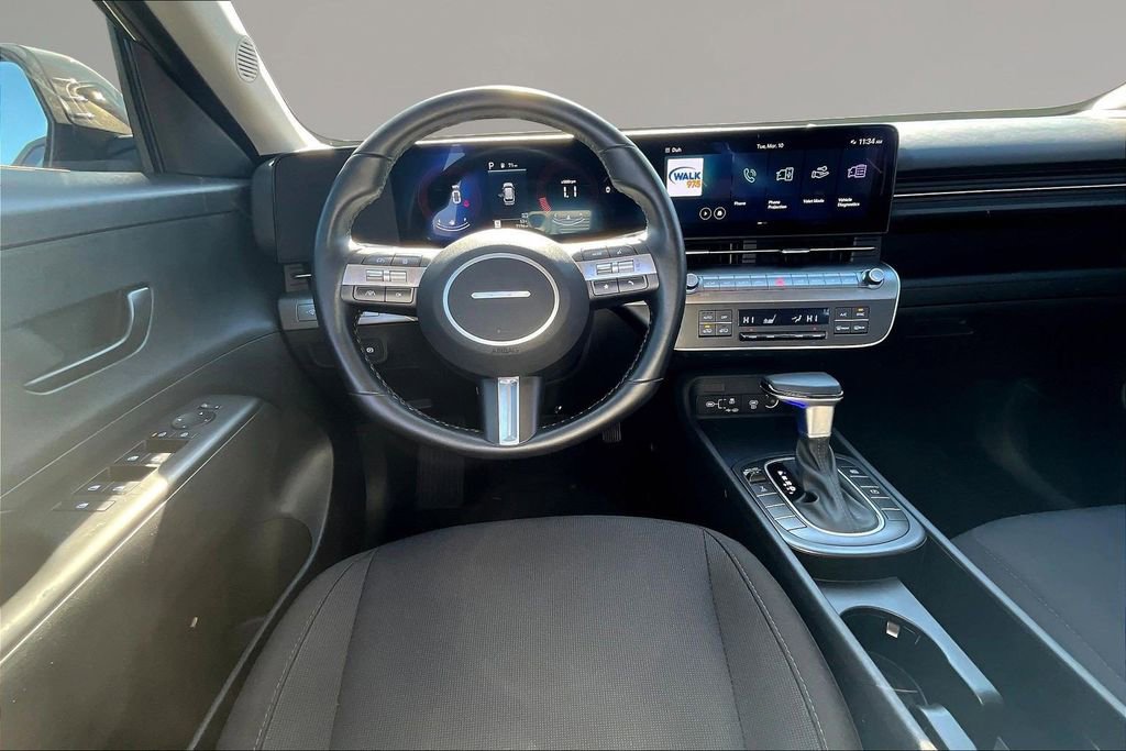 Used 2025 Hyundai Kona SEL image 8