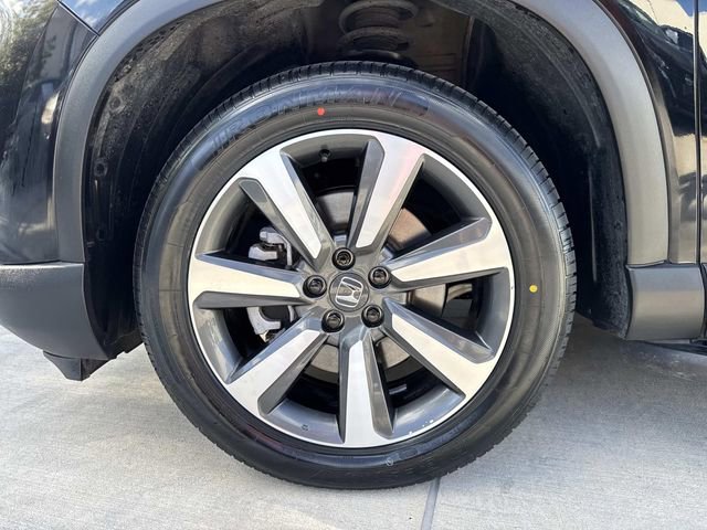 Used 2023 Honda Pilot Touring image 4