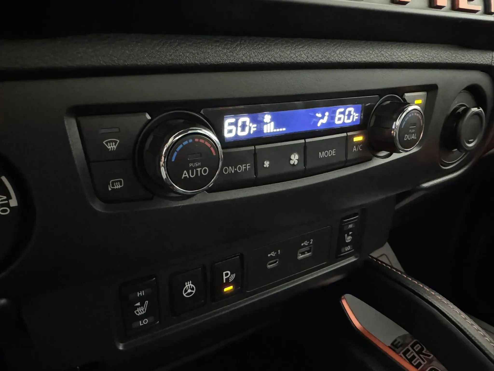 Used 2025 Nissan Frontier PRO-4X w/ Pro Convenience Package AWD/4WD image 21