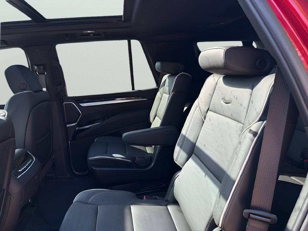 Used 2026 Cadillac Escalade Sport w/ Touring Package AWD/4WD image 33