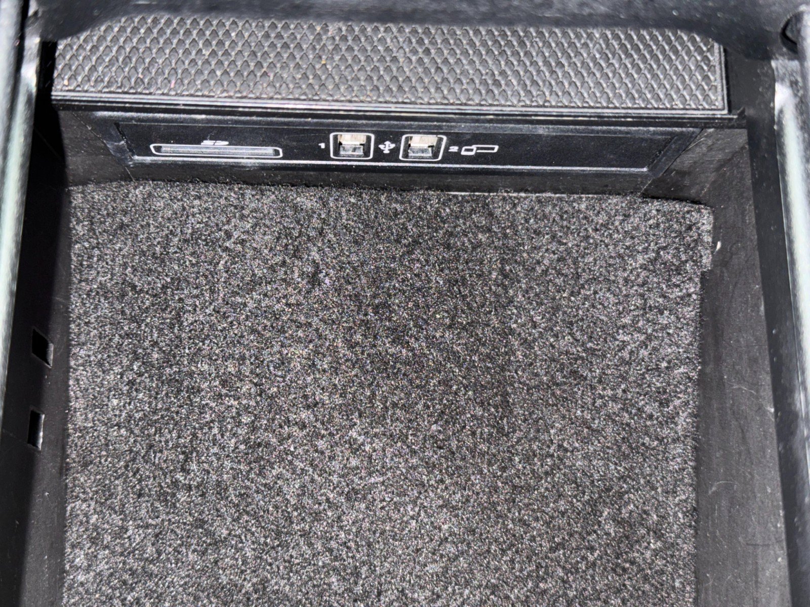 Used 2019 Mercedes-Benz C 300 4MATIC Coupe image 35