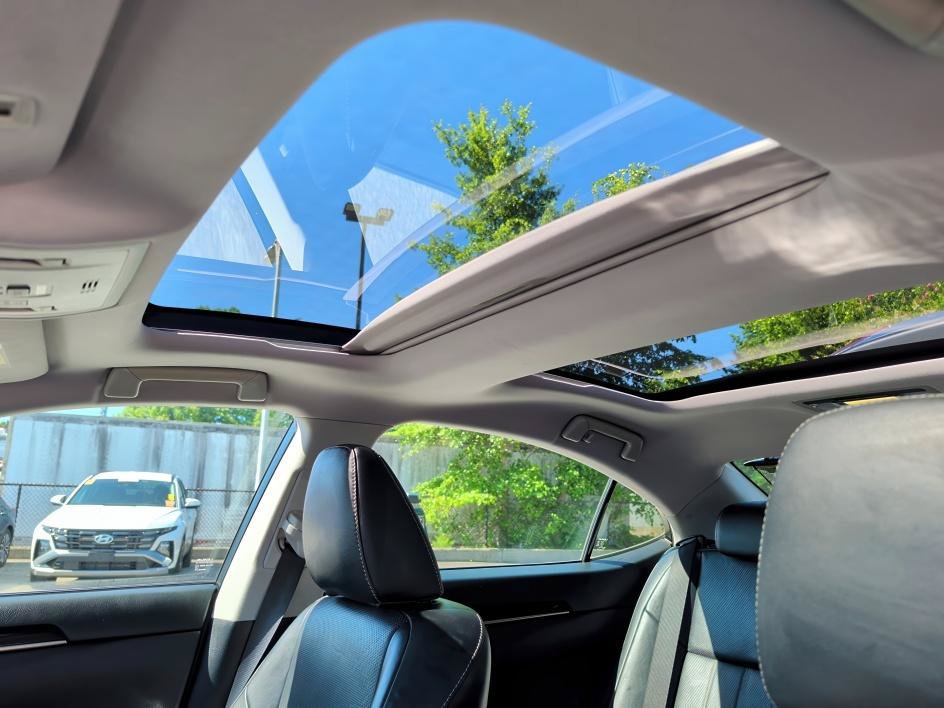 Used 2016 Lexus ES 350 w/ Luxury Package w/Wood Trim FWD image 27