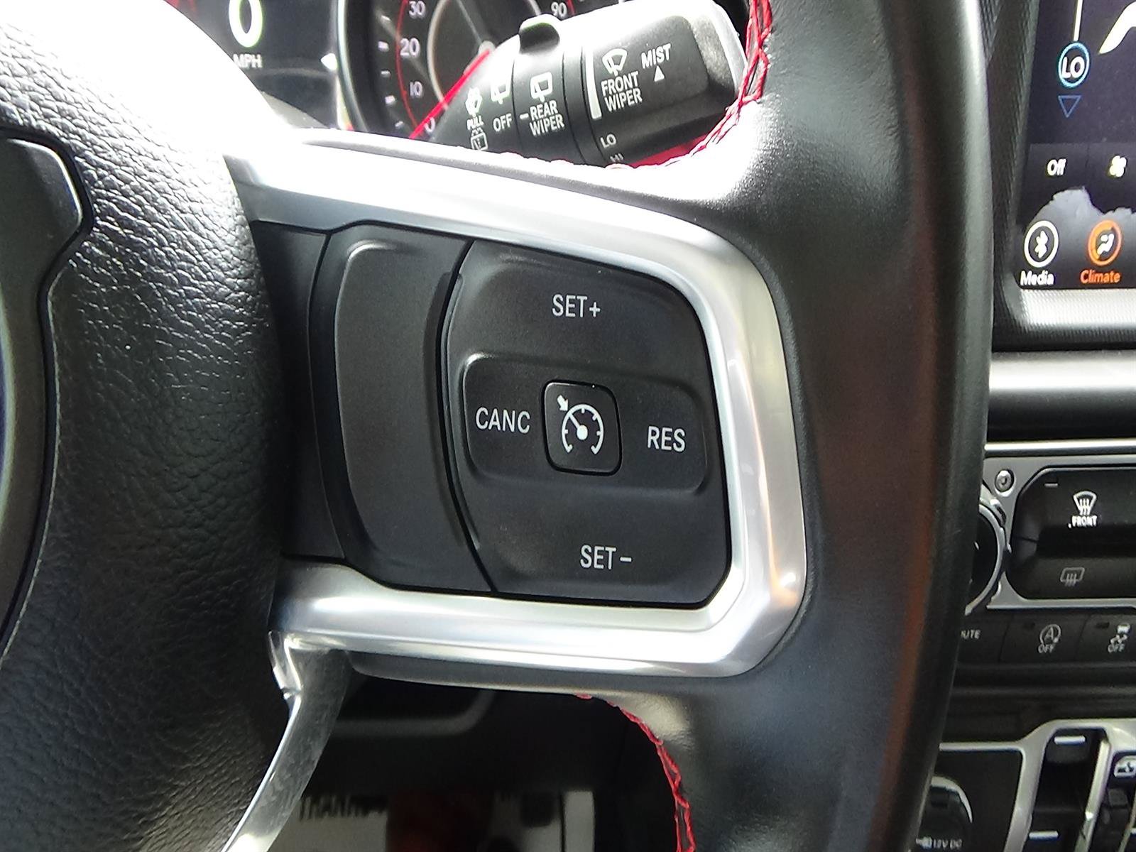 Certified 2022 Jeep Wrangler Unlimited Rubicon w/ Xtreme Recon 35" Tire Package AWD/4WD image 22