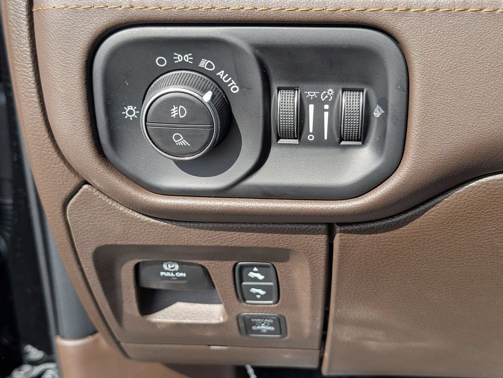 New 2026 RAM 1500 Limited AWD/4WD image 15