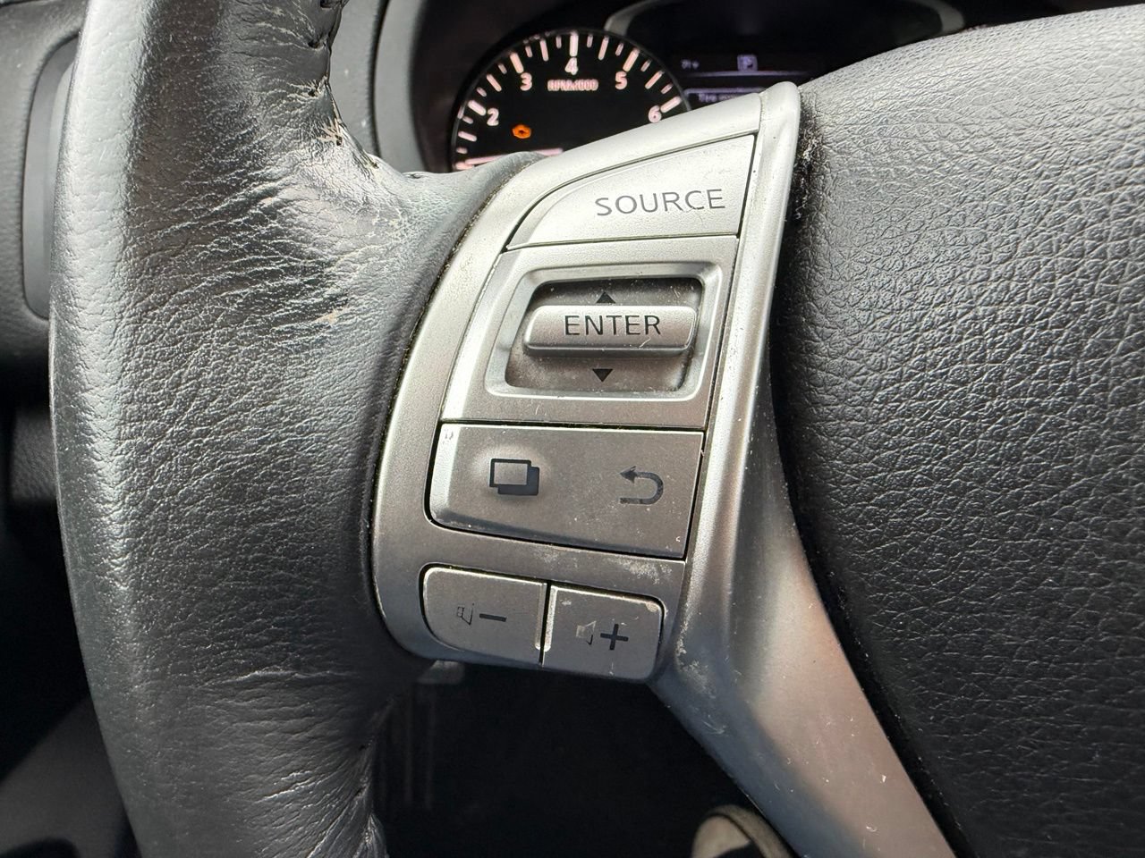 Used 2016 Nissan Altima 2.5 SV FWD image 12