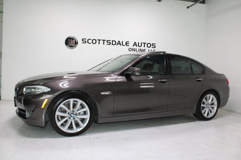 Used 2011 BMW 535i Sedan w/ Active Ventilated Seat Pkg RWD image 2