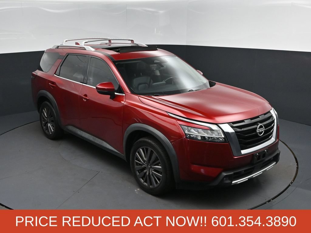 Used 2023 Nissan Pathfinder SL w/ SL Premium Package