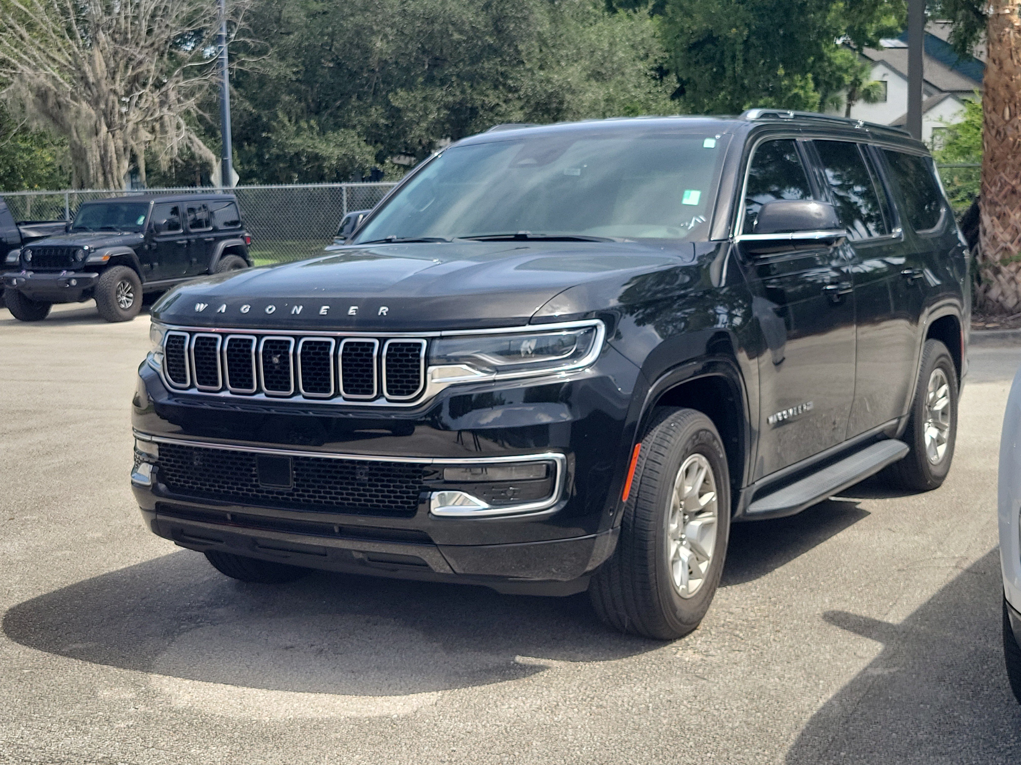 Used 2024 Jeep Wagoneer 2WD w/ Convenience Group I image 3