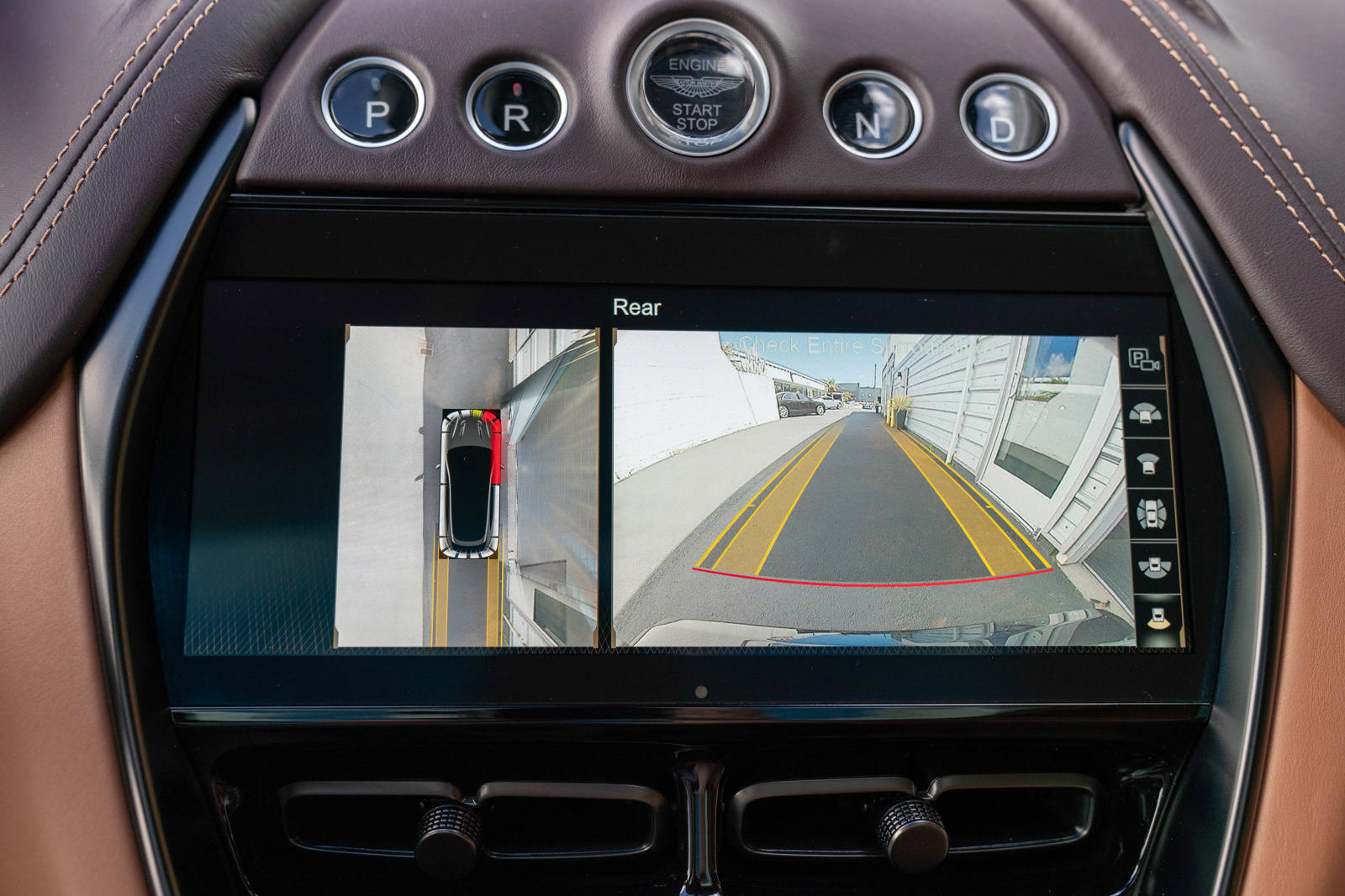 Used 2021 Aston Martin DBX image 19