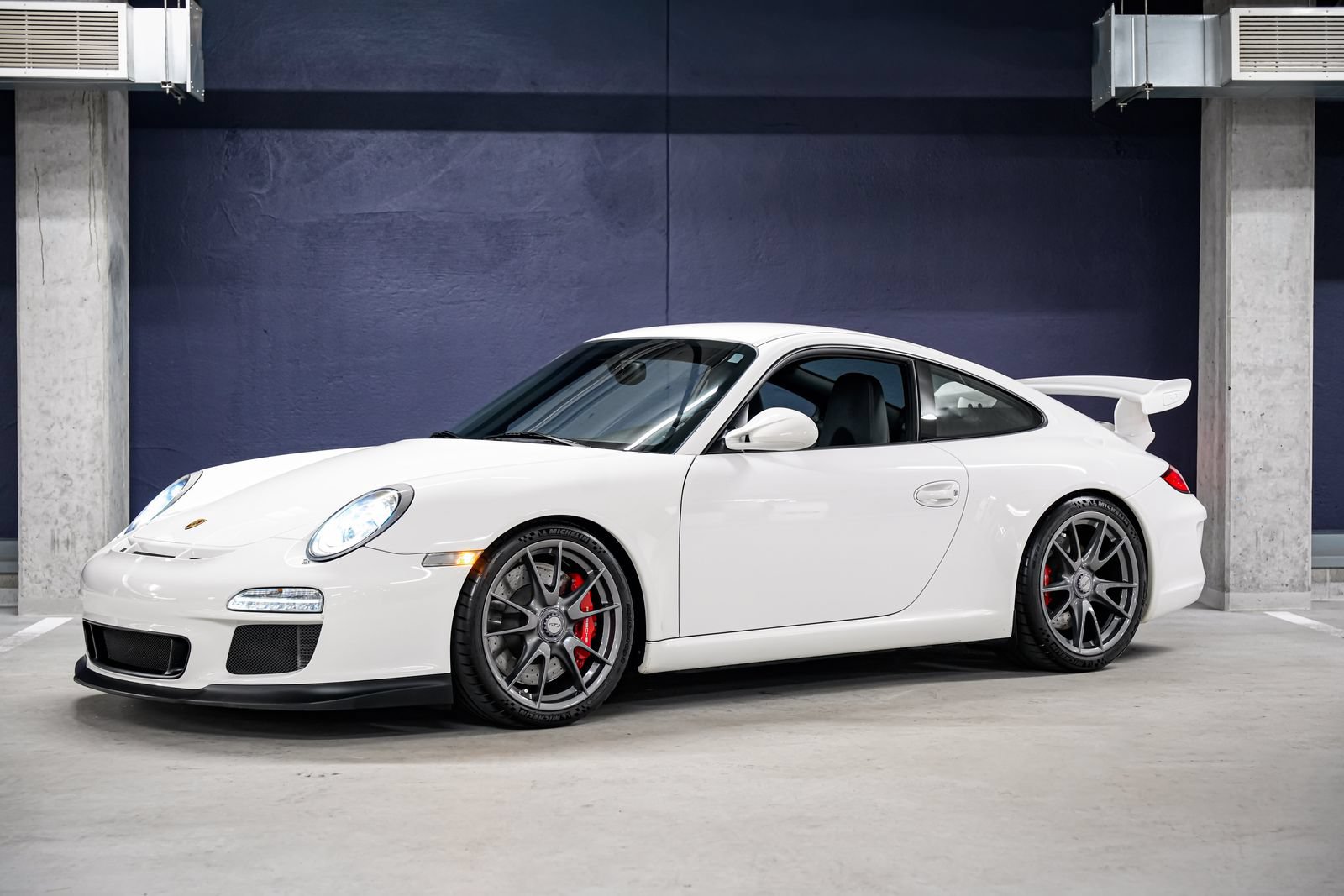 Used 2010 Porsche 911 GT3 RWD image 6