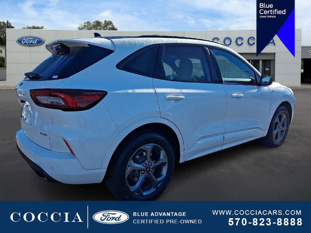 Certified 2023 Ford Escape ST-Line w/ Tech Pack #1 AWD/4WD image 4